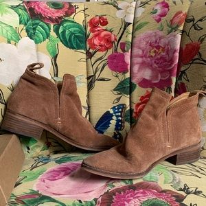 Dolce Vita Booties